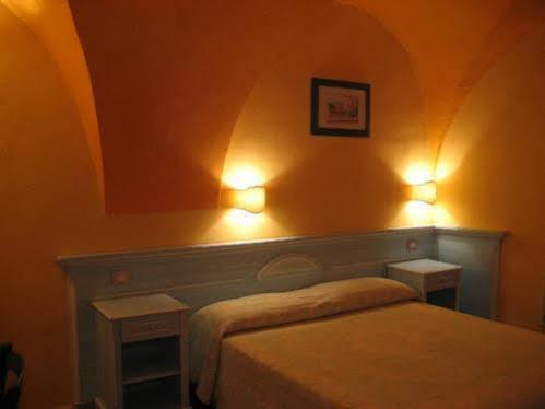Sa Balza Guest House Bosa Exterior foto