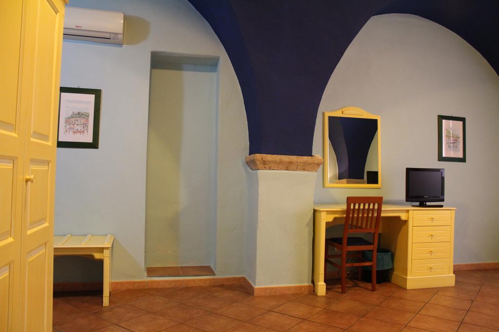 Sa Balza Guest House Bosa Exterior foto